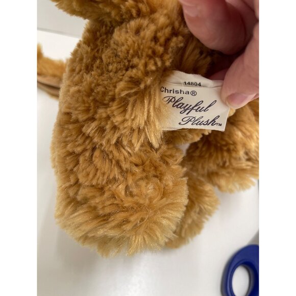 Chrisha Playful Plush Tan Stuffed Dog With Red Heart "I Love You" pre owned - Picture 4 of 10